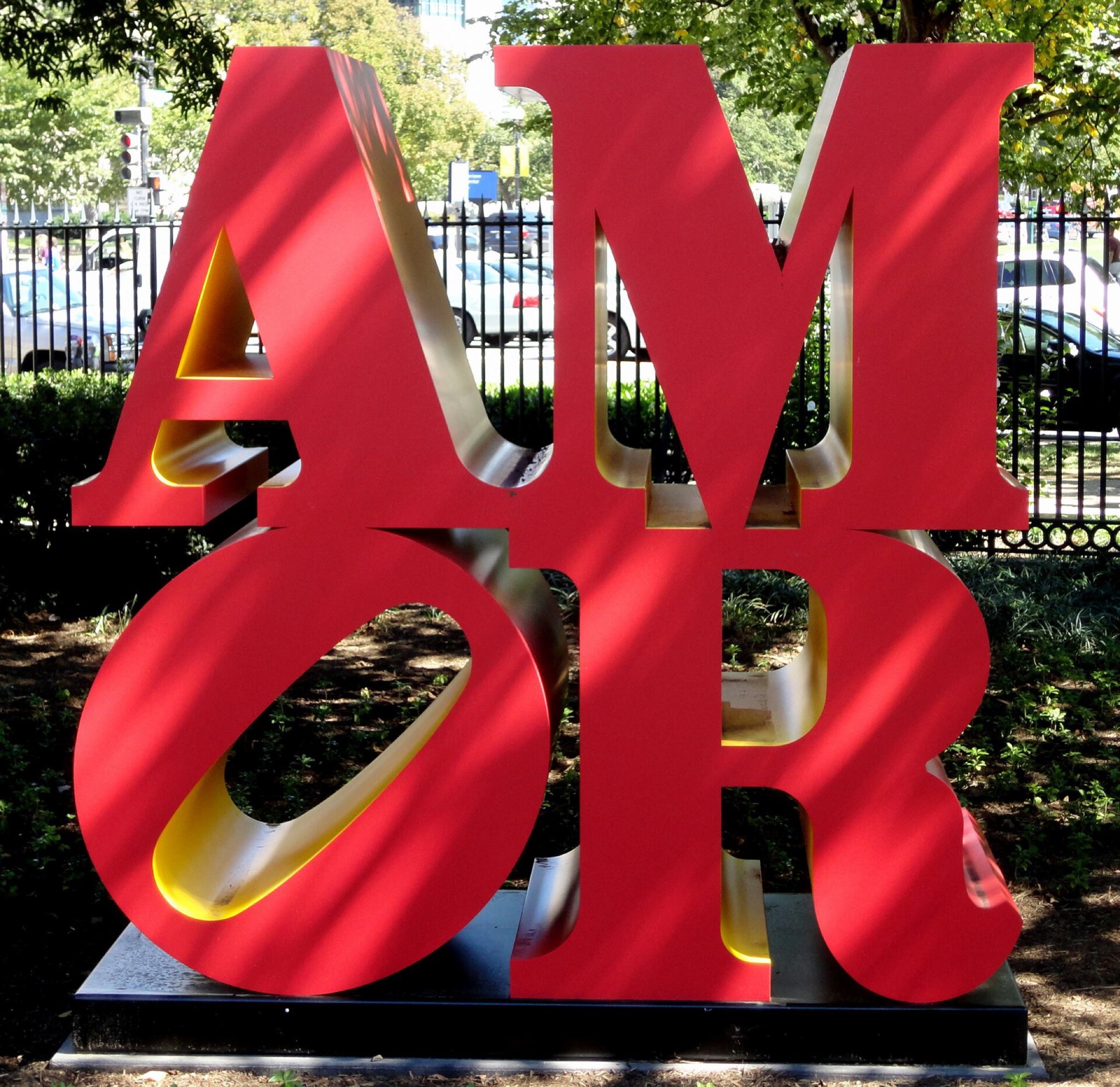 AMOR de Robert Indiana