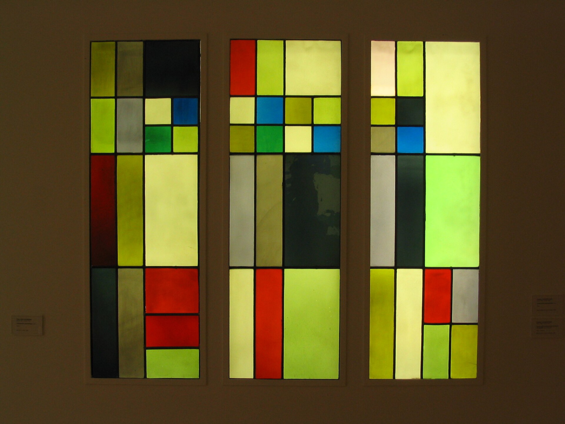 Composición geométrica vertical-horizontal (tríptico) de Sophie Taeuber-Arp