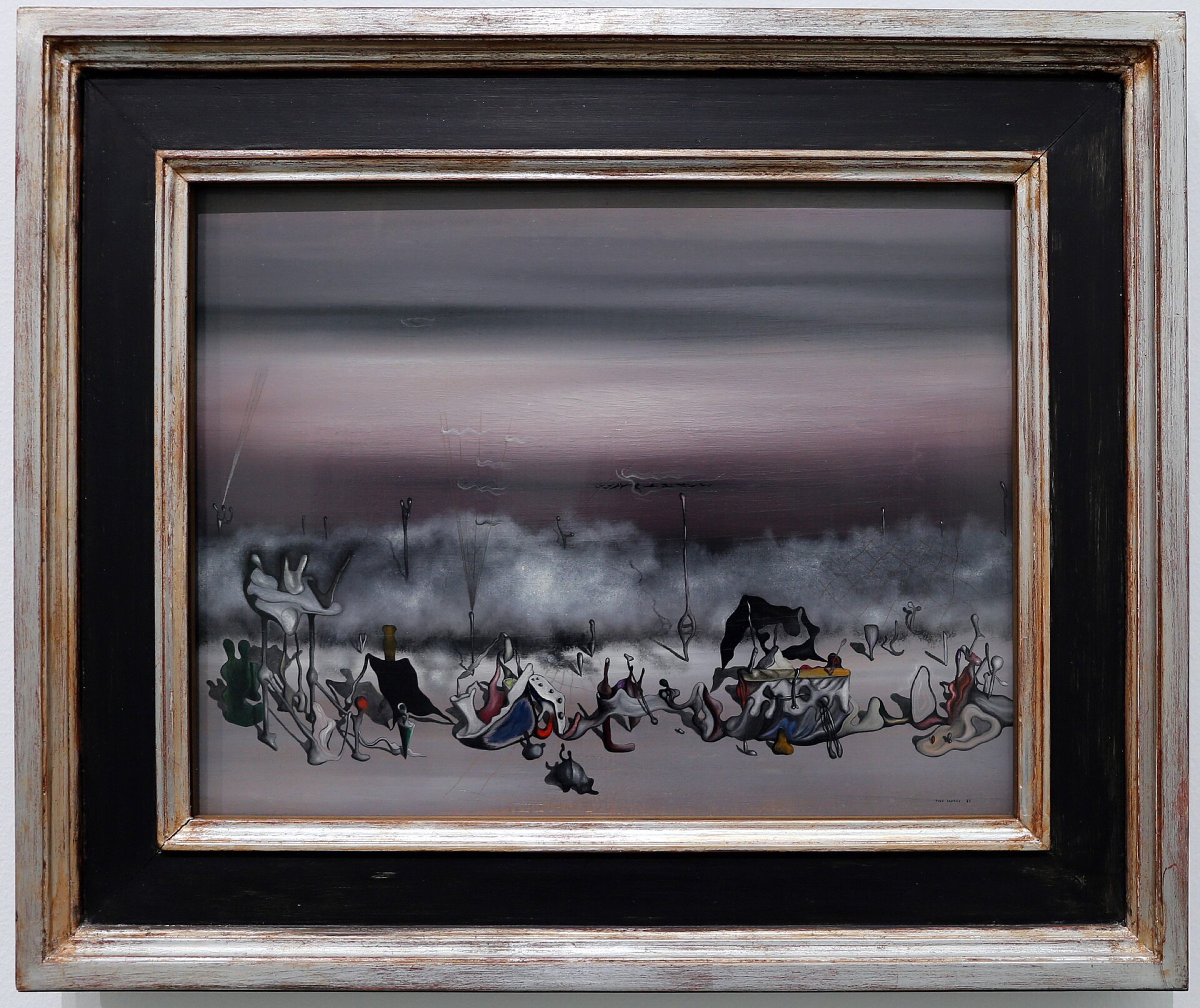 La cinta de los excesos de Yves Tanguy
